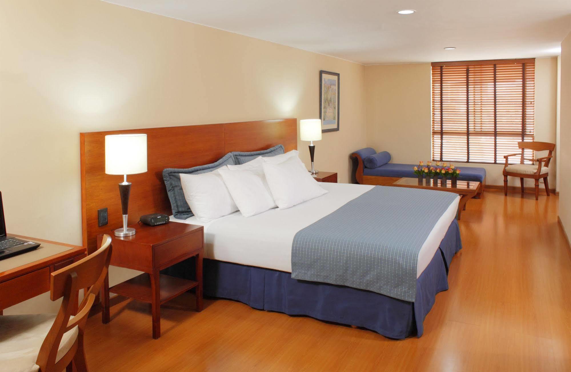 Hotel Estelar Suites Jones Богота Экстерьер фото